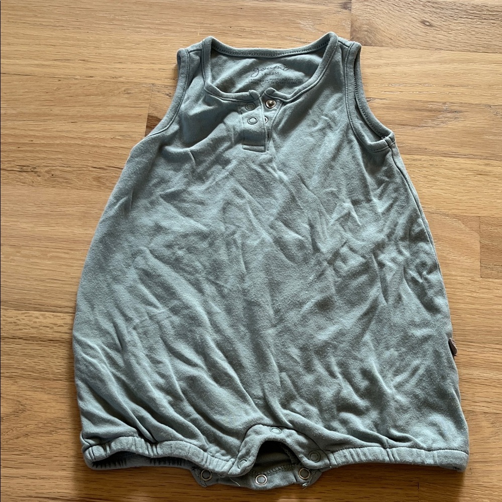 goumi Baby Romper